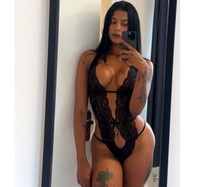 Escorts York City Centre York - Photos for Carol hot brunette 🔥🍑