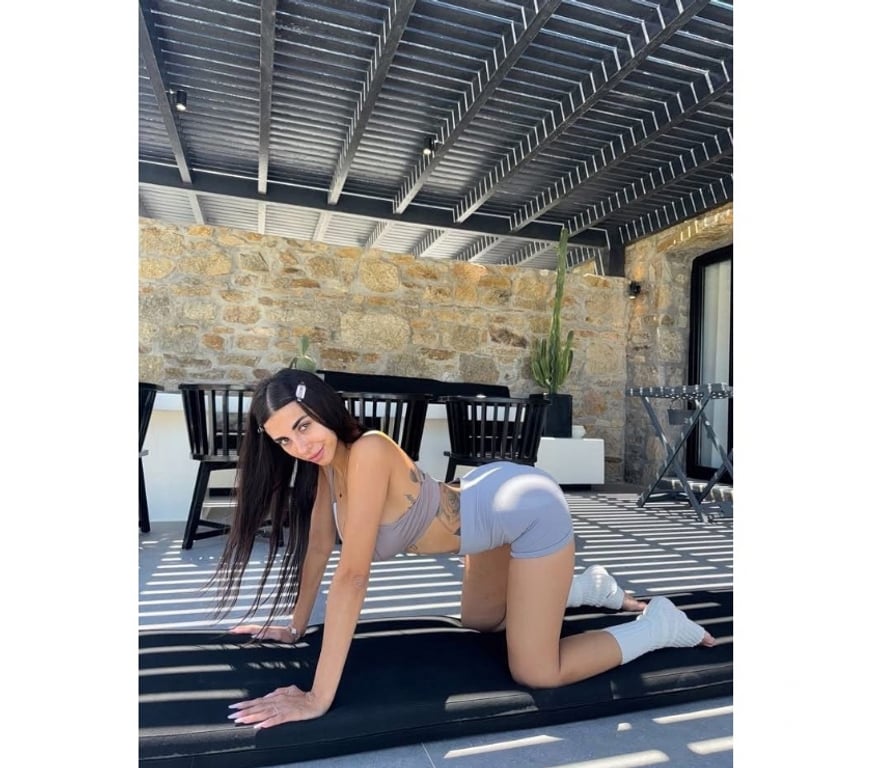 Escorts Essex Harlow - Photos for Hello x New and Hot Daisy x Here x British