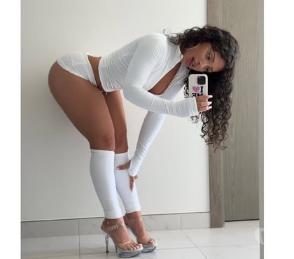 Escort Milton Keynes City Centre Milton Keynes - Photos for Júlia Brazilian 🇧🇷 very hot 🔥