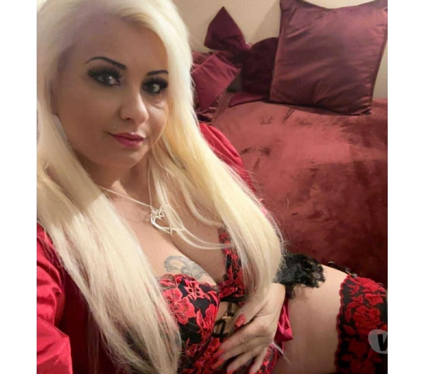 Escorts Barking and Dagenham Rush Green - Barking and Dagenham - Photos for Hot Amanda Milf Big natural boob's gfe French kiss