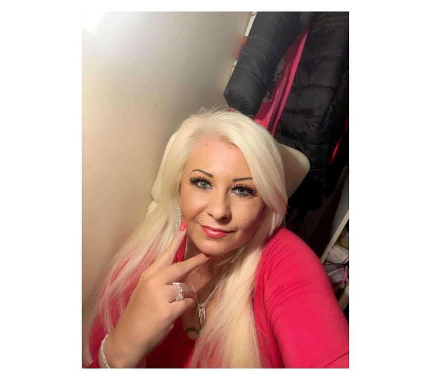 Escorts Barking and Dagenham Rush Green - Barking and Dagenham - Photos for Hot Amanda Milf Big natural boob's gfe French kiss
