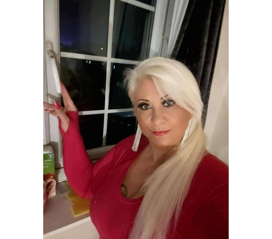 Escorts Barking and Dagenham Rush Green - Barking and Dagenham - Photos for Hot Amanda Milf Big natural boob's gfe French kiss