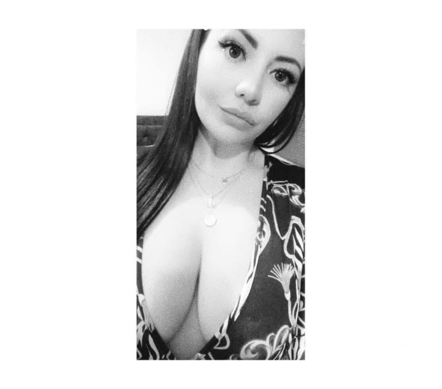 Escorts North West London Harrow - Photos for Discreet, VIP service! Brazilian sweet and hot party girl!