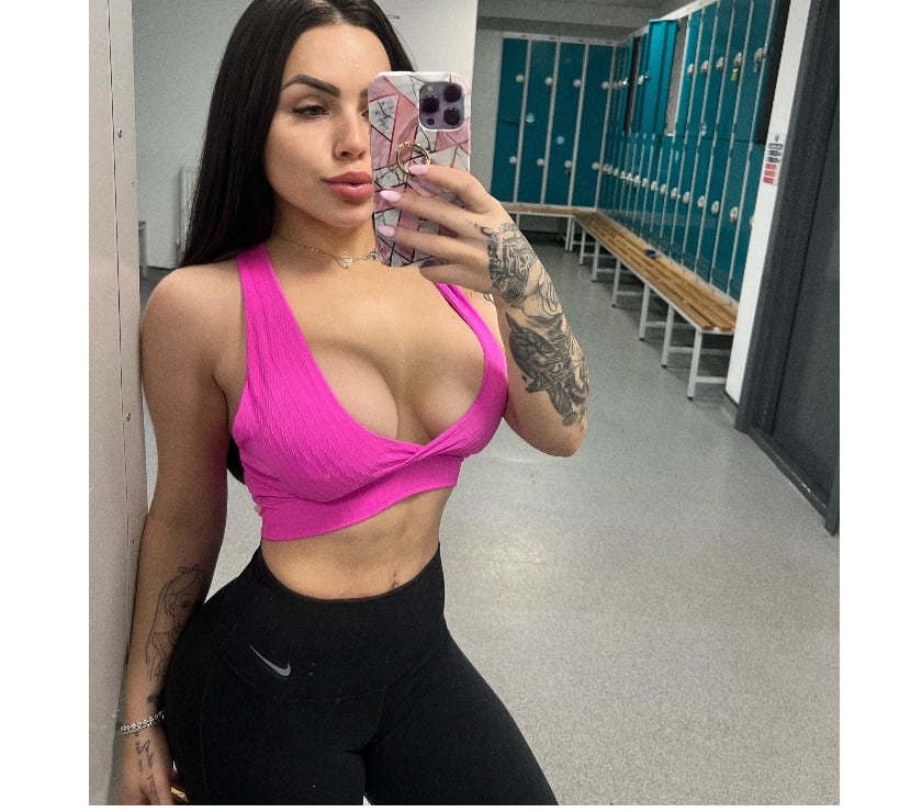 Escorts and Massages Birmingham City Centre Birmingham - Photos for 🇧🇷BELLA BRAZILIAN, LAST DAY🇧🇷