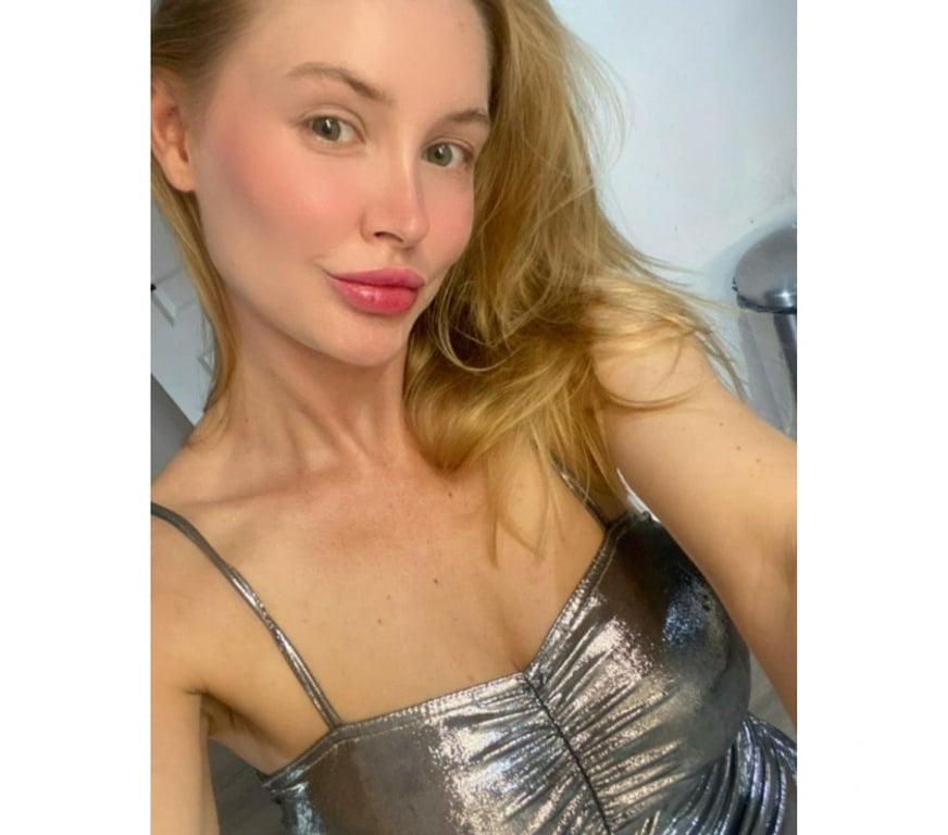Escorts Peterborough Peterborough City Centre - Peterborough - Photos for Lara Hot Brazilian – last week here
