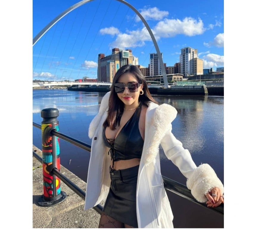 Escorts West Sussex Mid Sussex - Photos for Hello guys I'm a Petty Thai lady Seet and cute