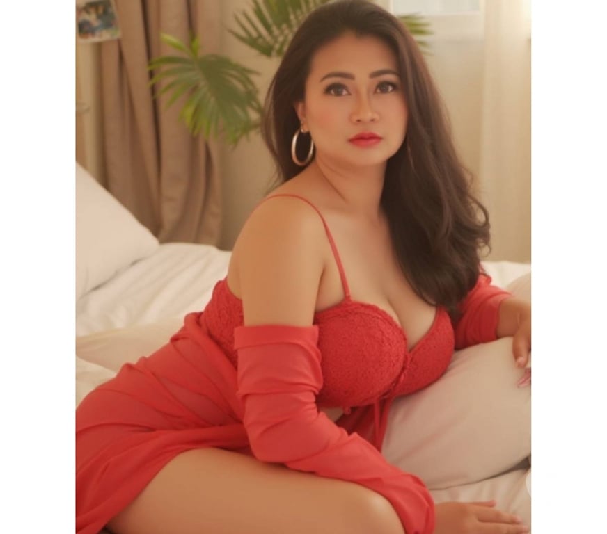 Escorts West Midlands Coventry - Photos for Huge natural boobs 😍 Moncy ❤️‍🔥