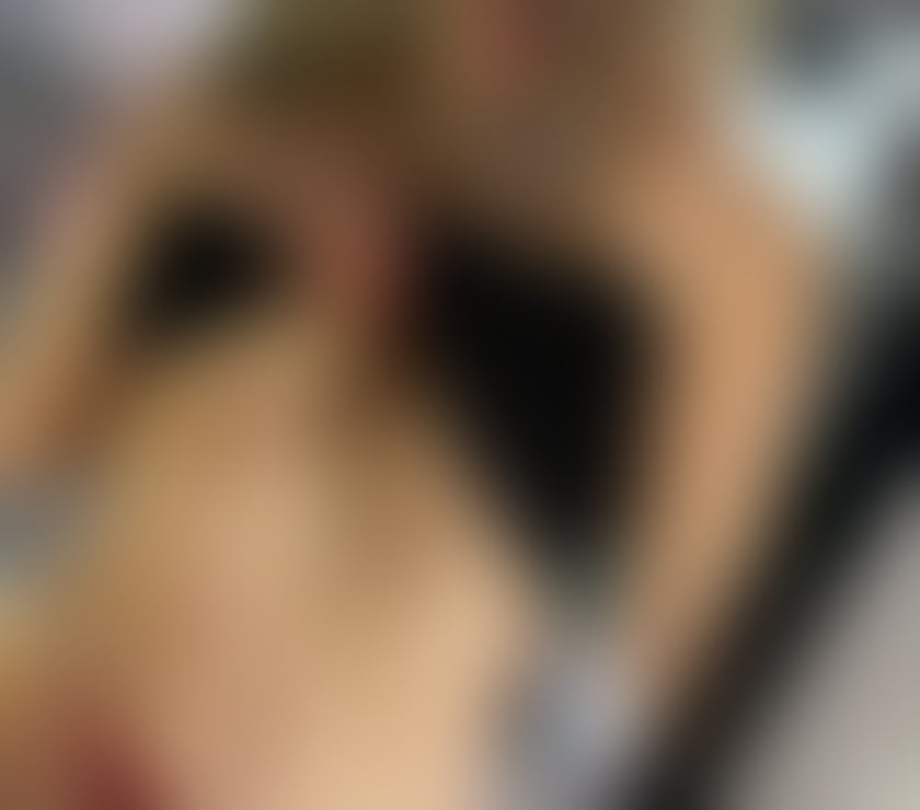 Escorts West Yorkshire Bradford - Photos for SEXY BUSTY POLISH KARINA