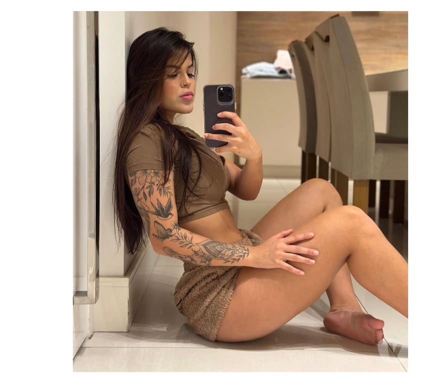 Escorts South West London Kingston upon Thames - Photos for Brunette Brazilian sexy 🍑