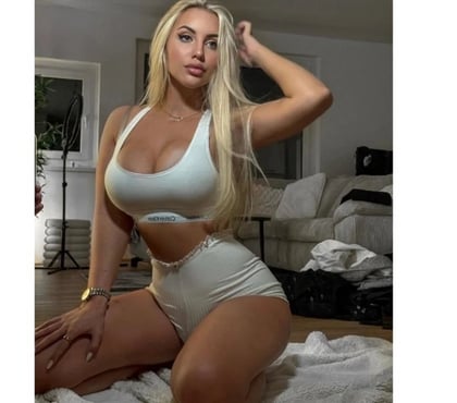  Escorts Hounslow Central Station Hounslow - Photos for Full service new in town party girl
