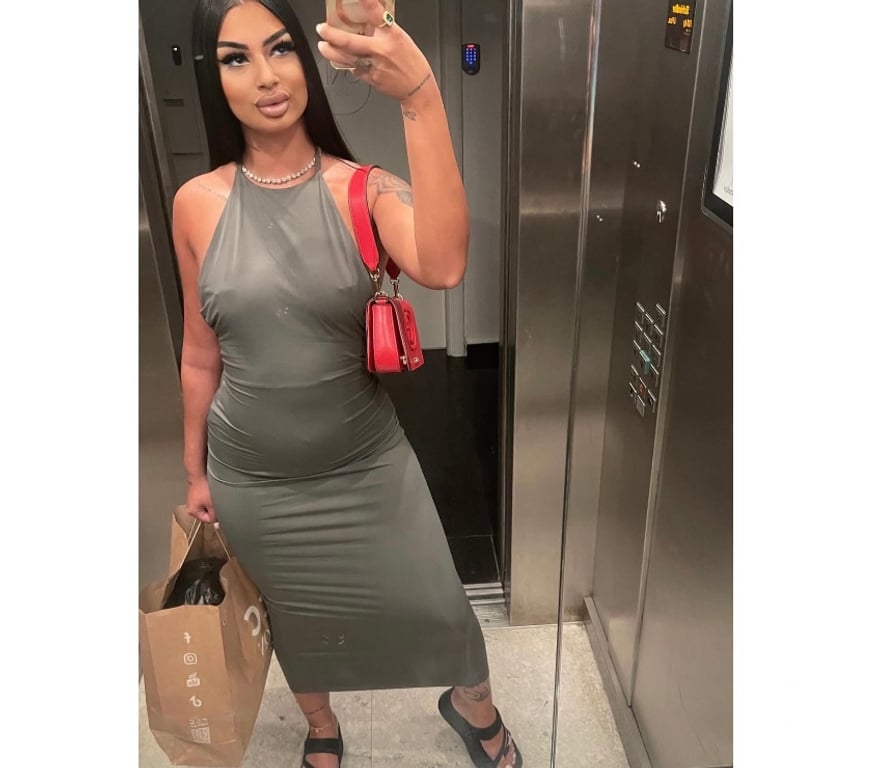 Escorts West Midlands Birmingham - Photos for Back in town Alice new