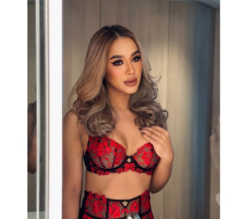 Escorts South West London Kew Gardens Station - South West London - Photos for 🏳️‍🌈Thai TS Zeline So sexy 🏳️‍🌈