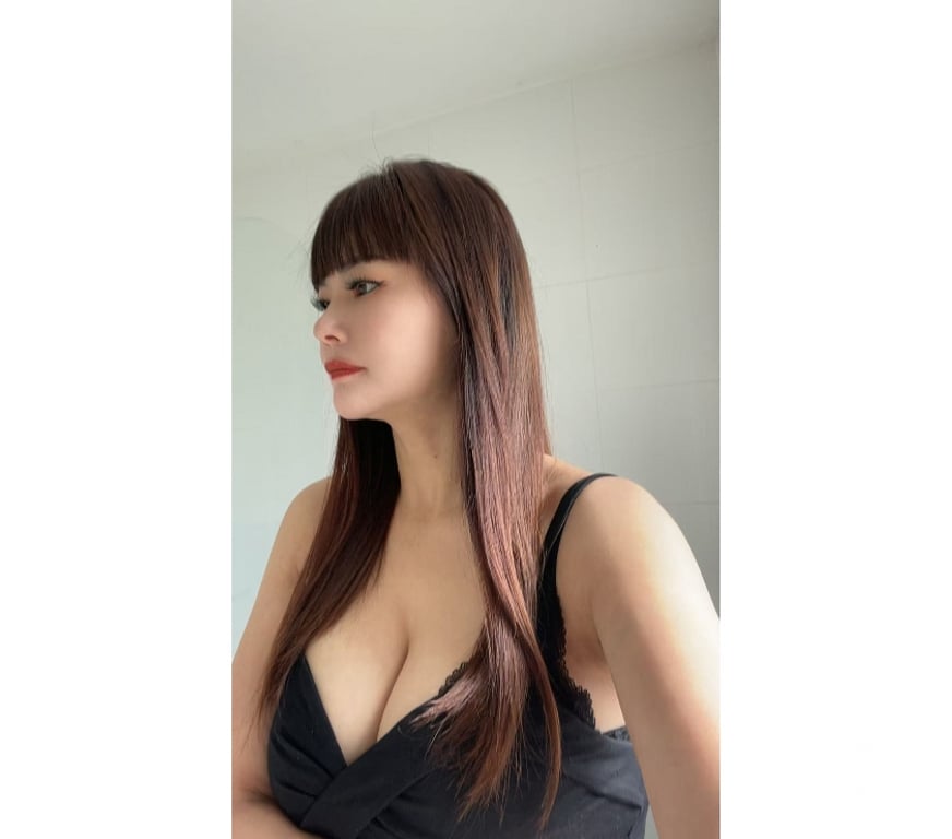 Escorts South East London Bromley - Photos for PETTS WOOD PREMIUM - Mimi, Busty Super Service Asian Escort