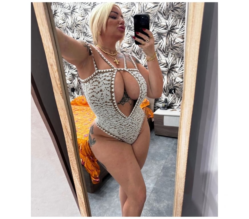 Escorts North Yorkshire Harrogate Town Centre - North Yorkshire - Photos for Anna in Harrogate town centre !