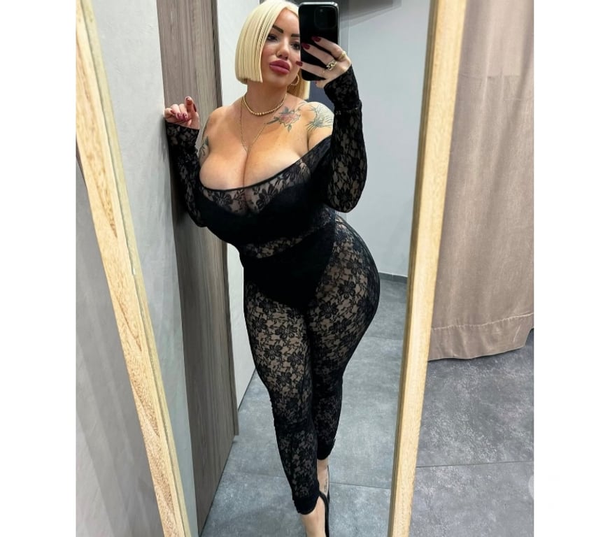 Escorts North Yorkshire Harrogate Town Centre - North Yorkshire - Photos for Anna in Harrogate town centre !