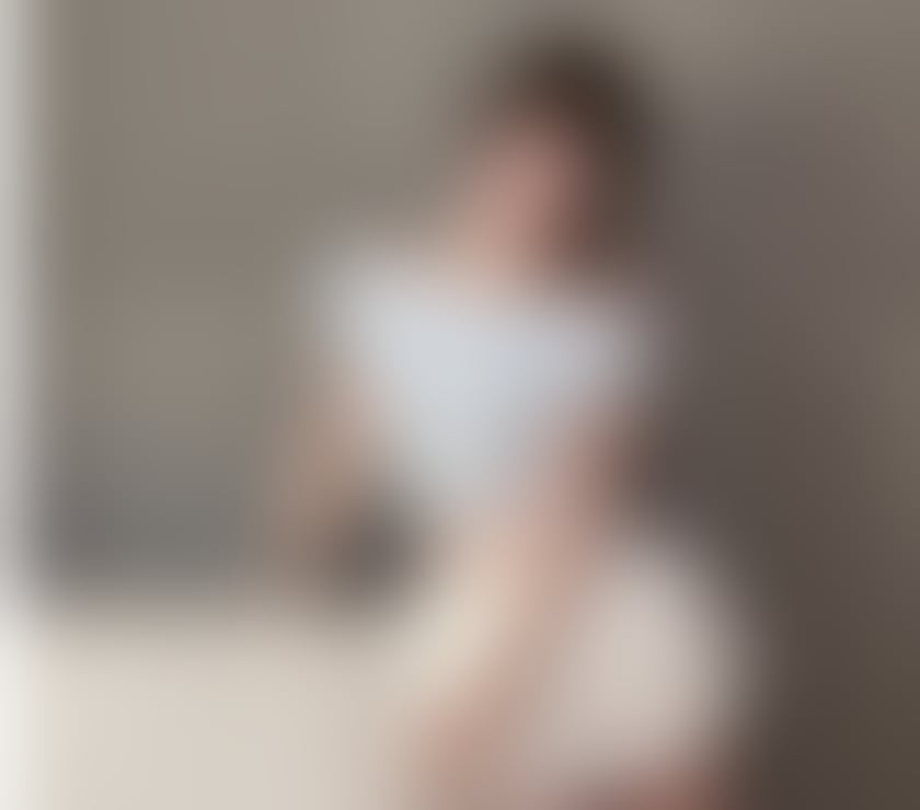 Escorts and Massages York City Centre York - Photos for 🆕️ PARTY GIRL NO RUSH 1week only Yo1