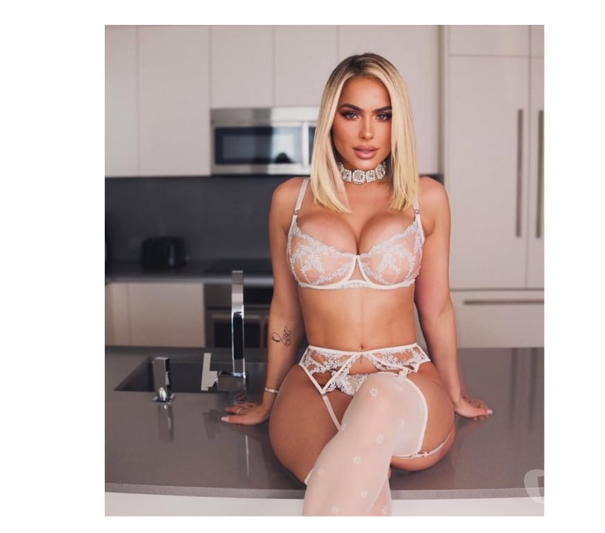 Escorts Warwickshire Warwick - Photos for 🍒Naughty ELOA 🪩 🔝HOTTEST BLONDE 🔝SLIM🔞Party