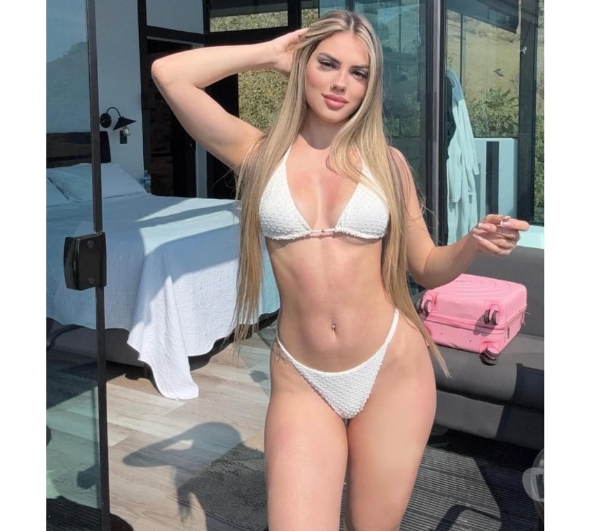 Escorts Essex Colchester - Photos for SEXY VICKIE PARTY GIRL 🌺