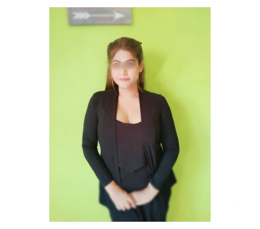 Escorts West Yorkshire Bradford - Photos for Tamil South Indian Girl Soniya in Bradford