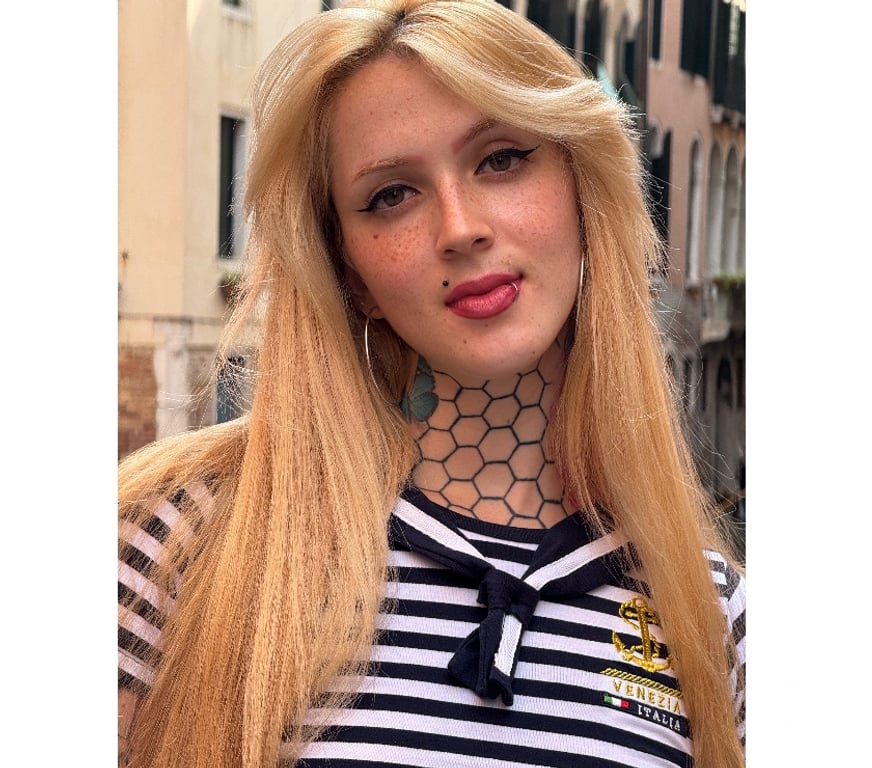 Escorts West London Paddington - West London - Photos for NEW REDHEAD ALICE MARIE FIRST TIME IN UK!!!