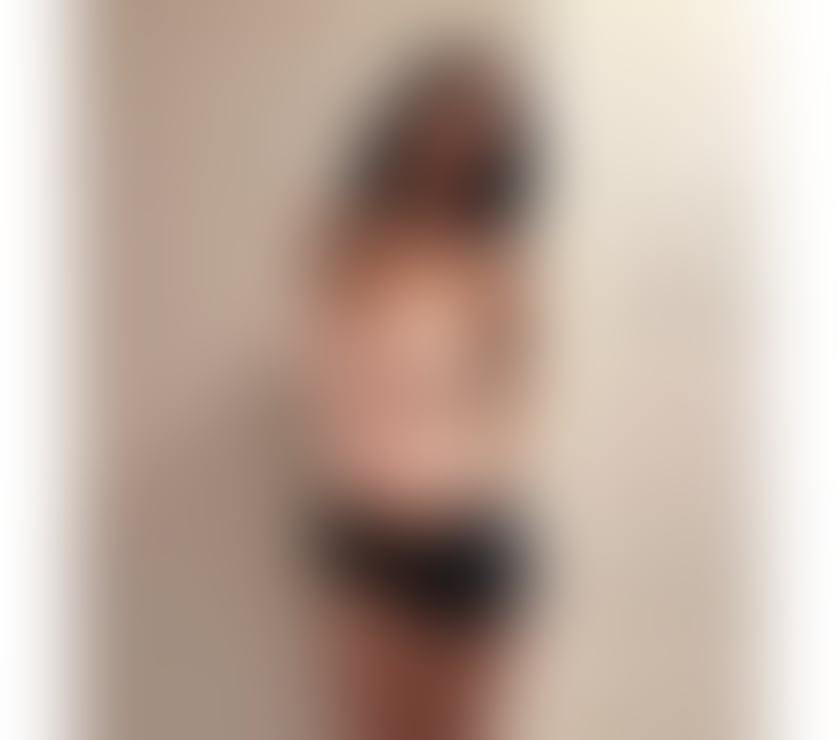 Escorts Merseyside Liverpool - Photos for STUNNING LADY IN ANFIELD 🥰 LAUREN .