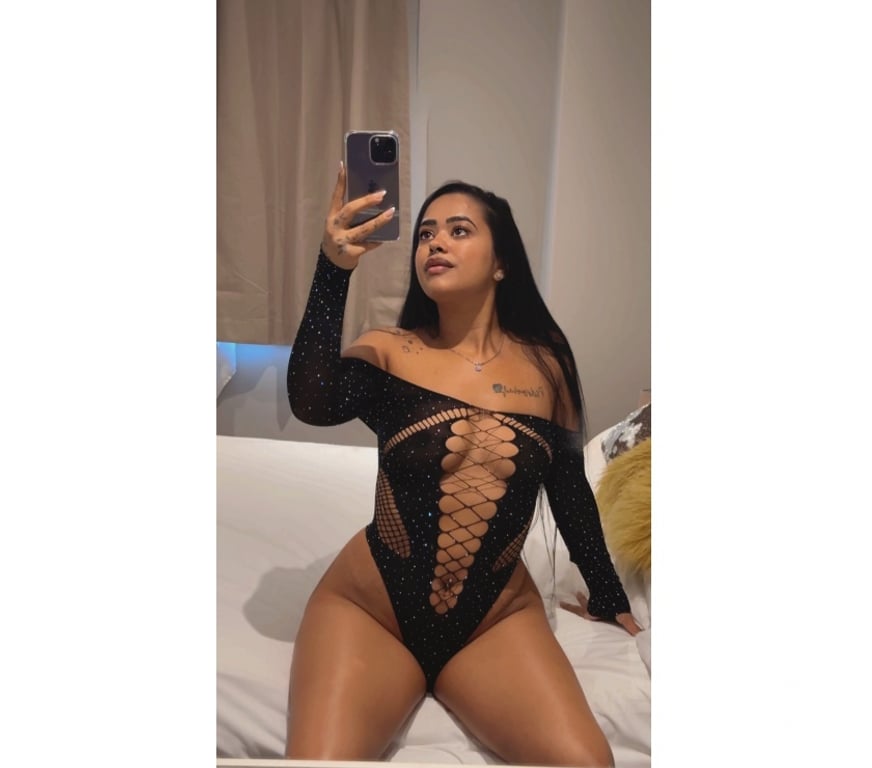 Escorts West London Hounslow - Photos for Mirella Hot Girl 🔥💦 - Massage Expert 🇧🇷