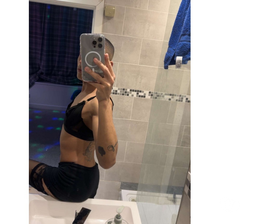 Trans Escorts Swansea - Wales Swansea City Centre - Swansea - Photos for 👠 Feemboy 😈 party 🥳