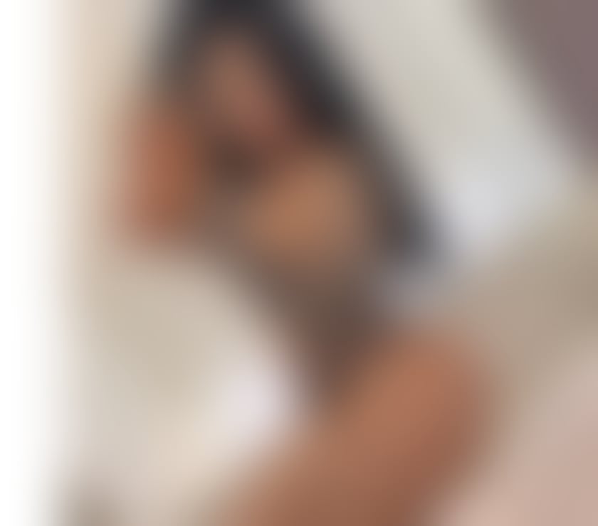 Escorts and Massages Walsall Town Centre Walsall - Photos for Party girl in Walsall