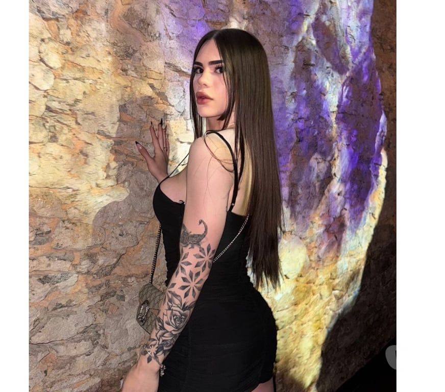 Trans Escorts West Midlands Birmingham - Photos for Sexy Trans Larissa in Town ❤️🔥💖🫶🏻💦