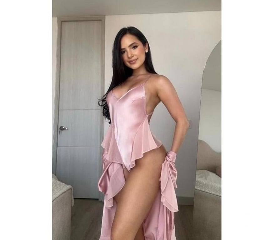 Escorts West London Hillingdon - Photos for Amira♥️New in Town♥️No Rush