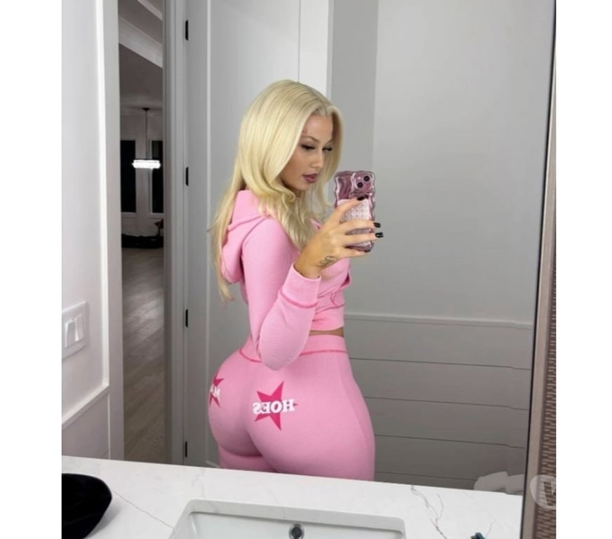 Escorts North West London Cricklewood - North West London - Photos for 🔥 Hot Curvy Latina 🔥 NEW IN TOWN
