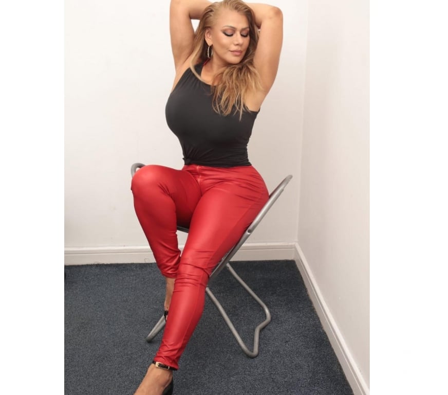 Escorts Dorset Bournemouth, Christchurch and Poole - Photos for Horny Latina LOLA!🍑