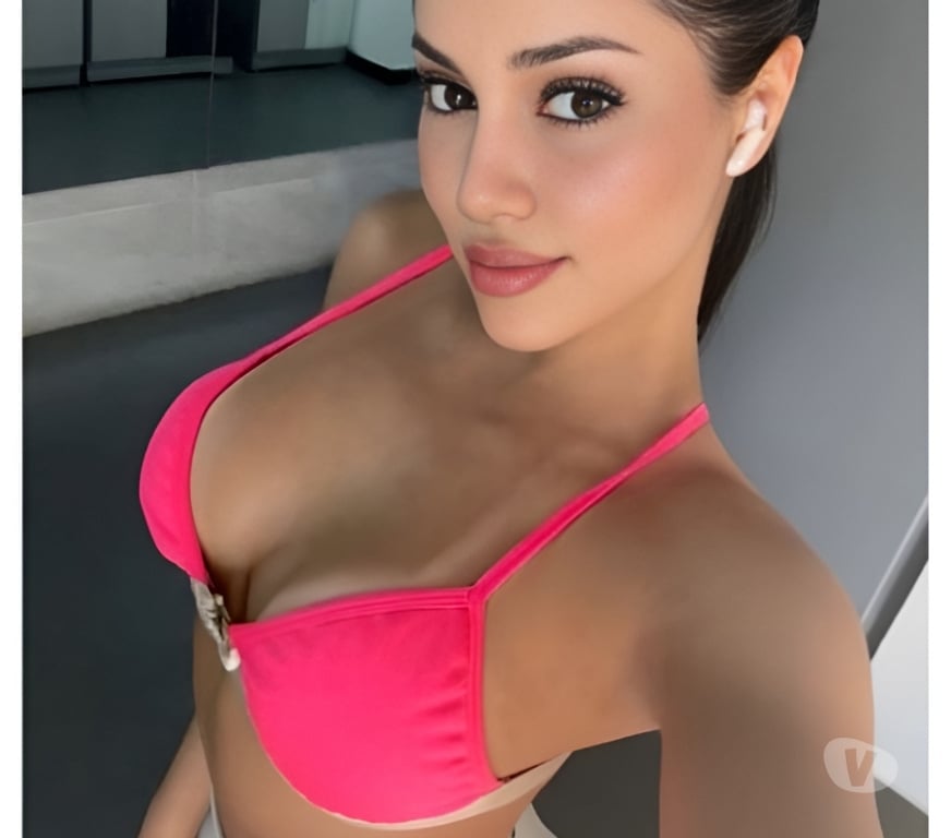 Escorts East London Redbridge - Photos for Karina Hot Party Girl back in London near Ilford Station