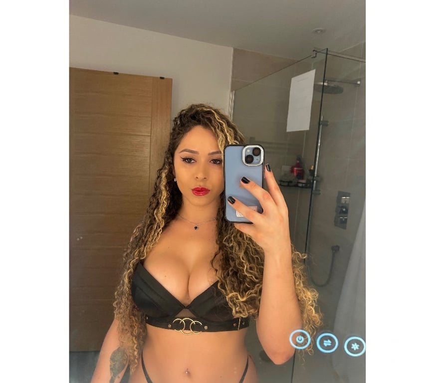 Trans Escorts South East London Croydon - Photos for Yasmin Muniz TS