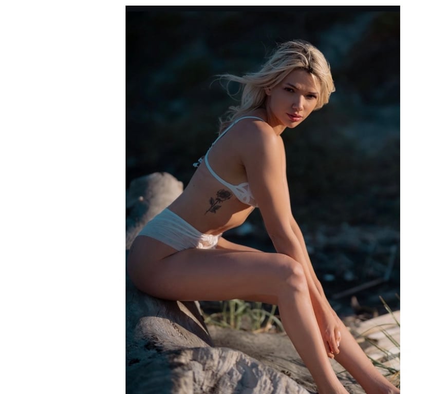 Escorts West London Hillingdon - Photos for Livia Brazilian Hot girl dominatrix 07539604794