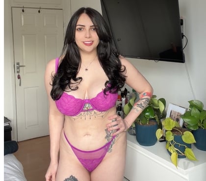 Photos for 🇧🇷07936997585 Jessy 🔥Bethnal Green❤️foot