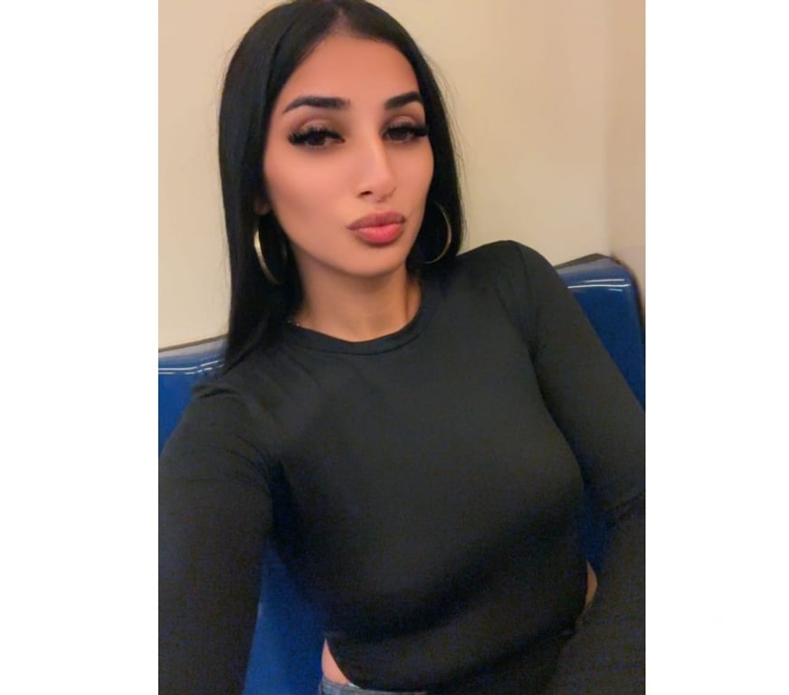 Escorts West Yorkshire Leeds - Photos for SLIM GIRL PARTY GFE 🥂 REBBY 🎀🔥
