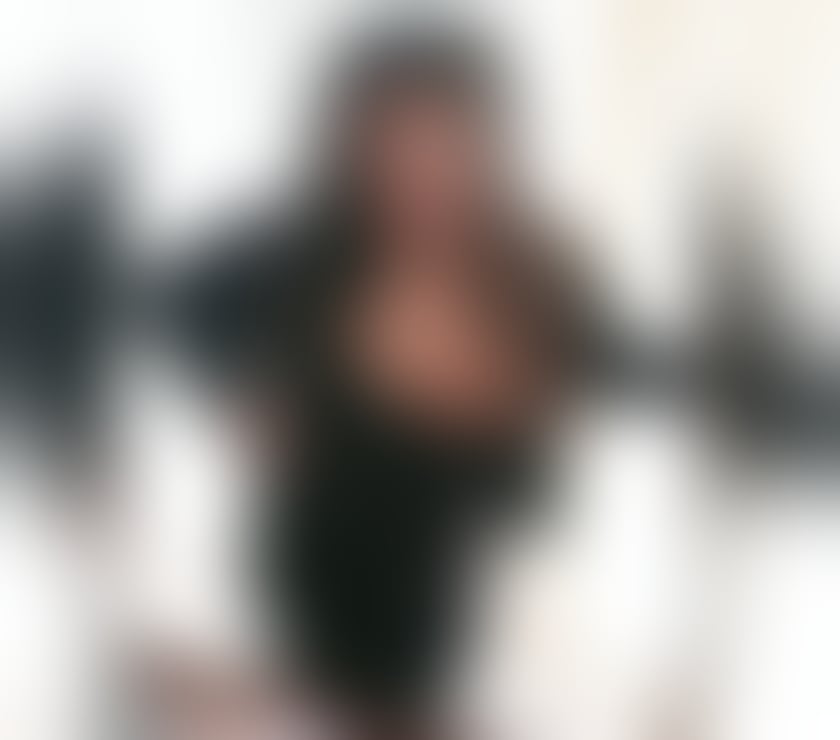 Escorts West London Hillingdon - Photos for SUZEE SOUTH INDIAN CHUBBY GIRL NEW IN TOWN 🇮🇳