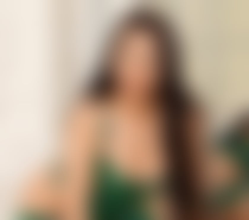 Escorts Lancashire Preston - Photos for Arianna Hot and sweet brunette New