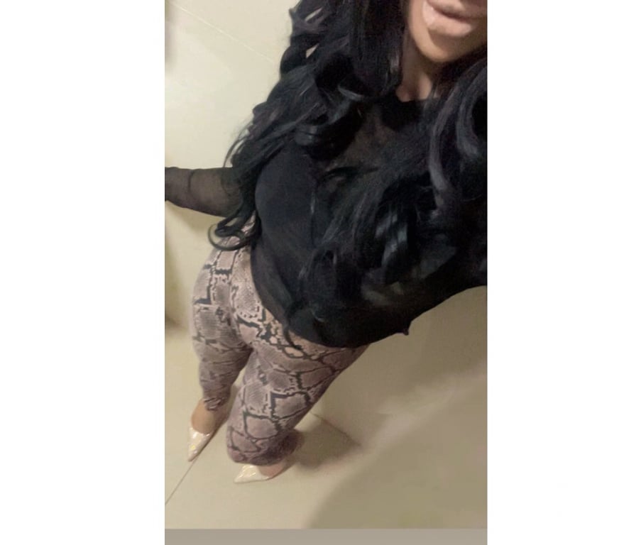 Escorts East London Canary Wharf - East London - Photos for Stunning Indian Polish Escort