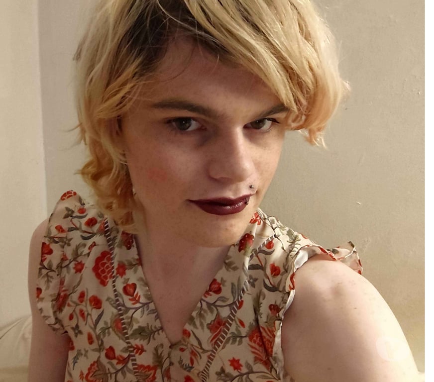 Trans Escorts Leicestershire Leicester - Photos for Petite Natural Trans Bottom Escort