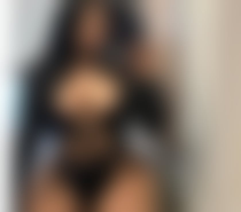 Escorts Cheshire East Crewe - Cheshire East - Photos for New Roxy Ebony Hot 🍑 curvy 💦 unhurried services