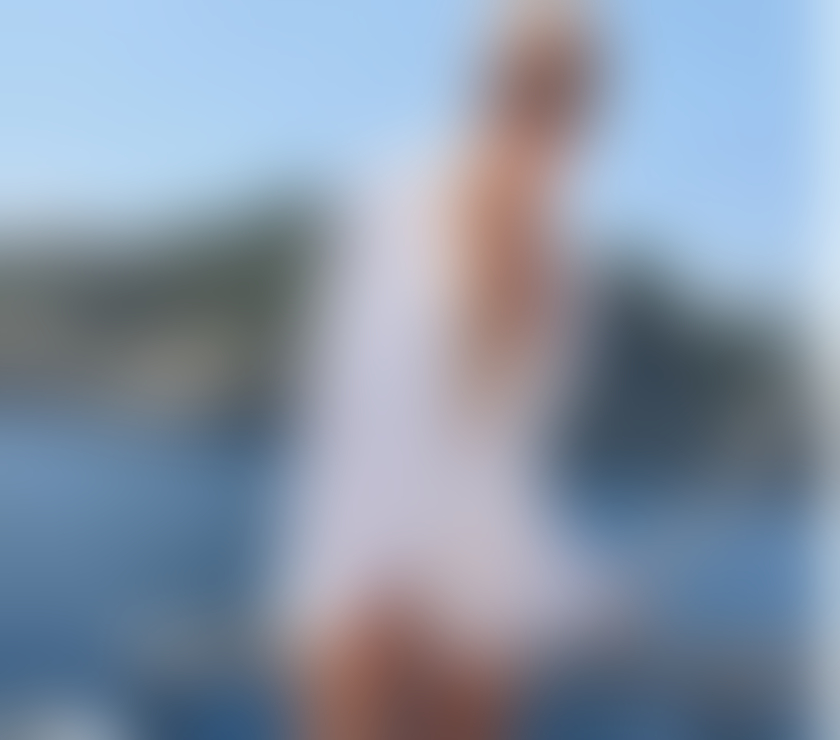 Escorts East London Canary Wharf - East London - Photos for 💛 ALLURING BEAUTY