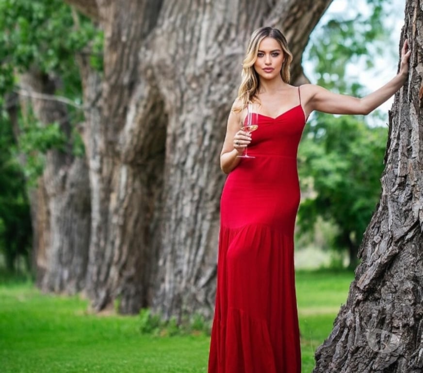Escorts East London Canary Wharf - East London - Photos for 💛 ALLURING BEAUTY