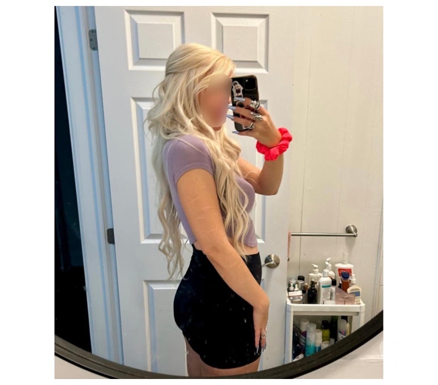 Escorts Derbyshire Derby - Photos for Elegant, natural and feminine