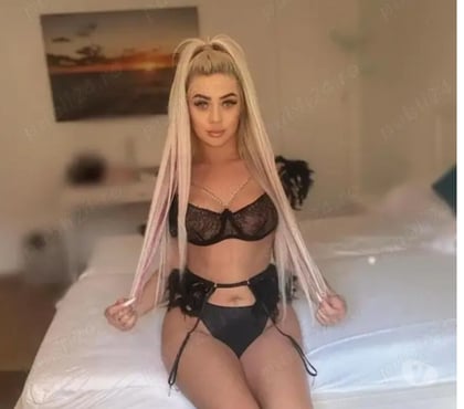 Duo Escorts Brighton City Centre Brighton - Photos for Melissa😊new hier no🥰 rush