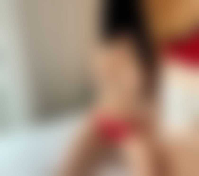Escorts and Massages Cliftonville West Northamptonshire - Photos for Sensual Brunette Elegant, Passionate CHLOE