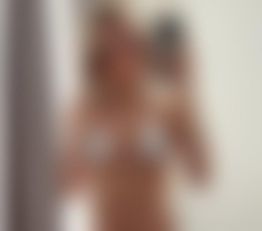 Escorts Cornwall Truro - Cornwall - Photos for INCALL &OUTCALL PARTY BACK