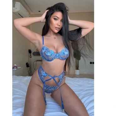 Busty Escorts Hayes Hillingdon - Photos for NEW IN TOWN THE BEST SERVICES 😘OUTCALL ONLY