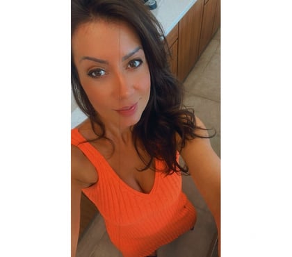  Escorts & Erotic Massage Kilburn Station North West London - Photos for Lia Valli - GFEPerfect